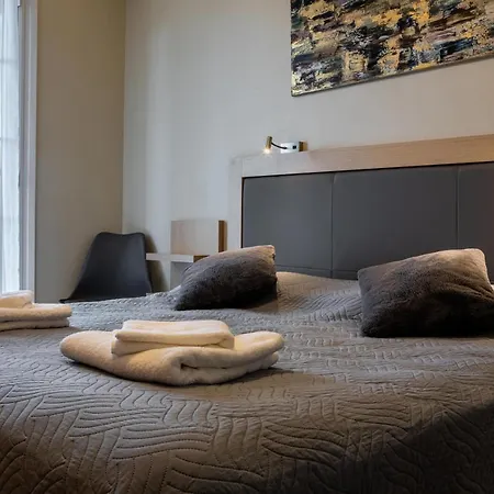 酒店 Angelo Cafe 托隆