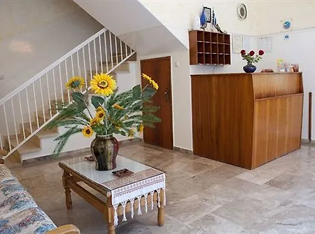 酒店 Angelo Cafe 2*