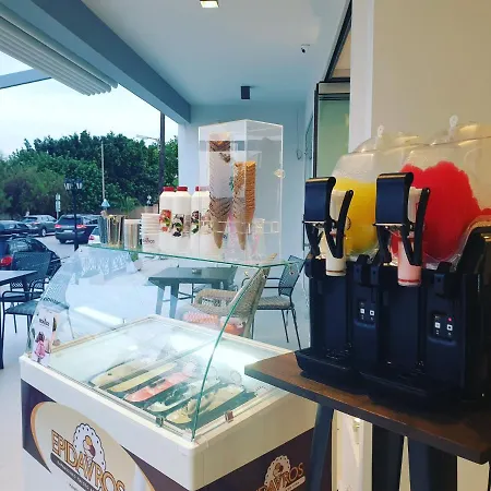 Ξενοδοχείο Angelo Cafe 2*