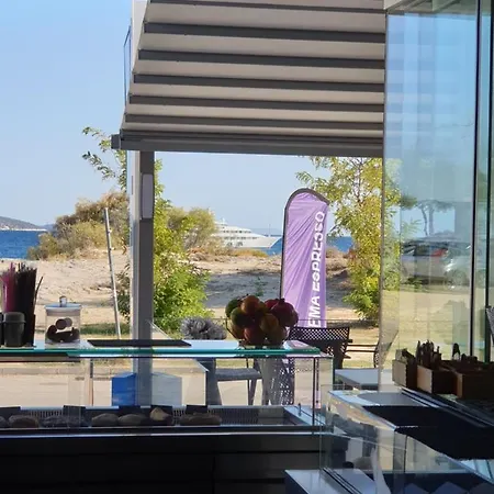 Angelo Cafe 2* Τολό