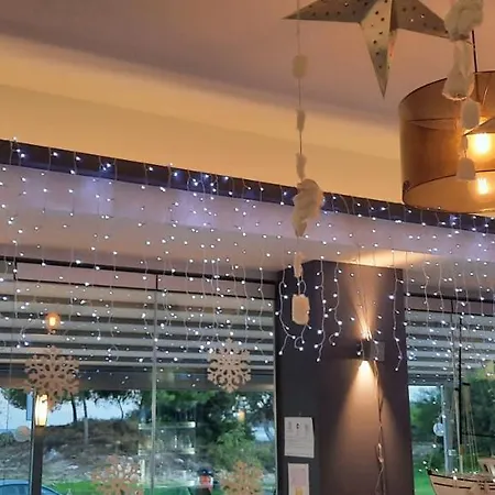 Angelo Cafe 酒店