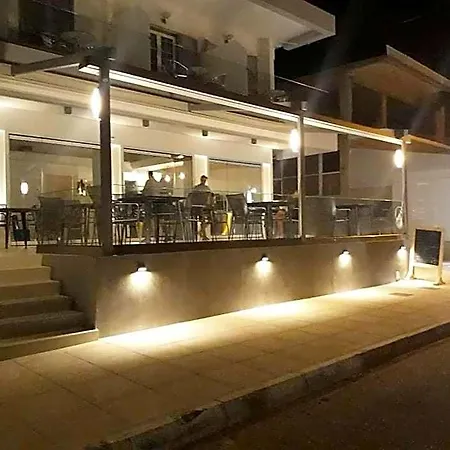 Angelo Cafe Hotel 2*