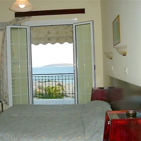 Angelo Cafe 2* Τολό