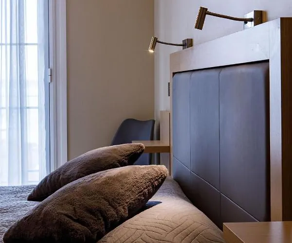 Szálloda Angelo Cafe Toló